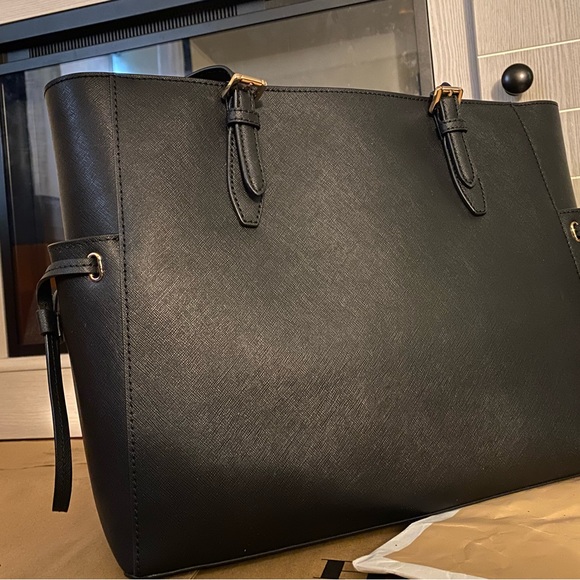 All Black MK ToTe🌟 - Picture 2 of 4